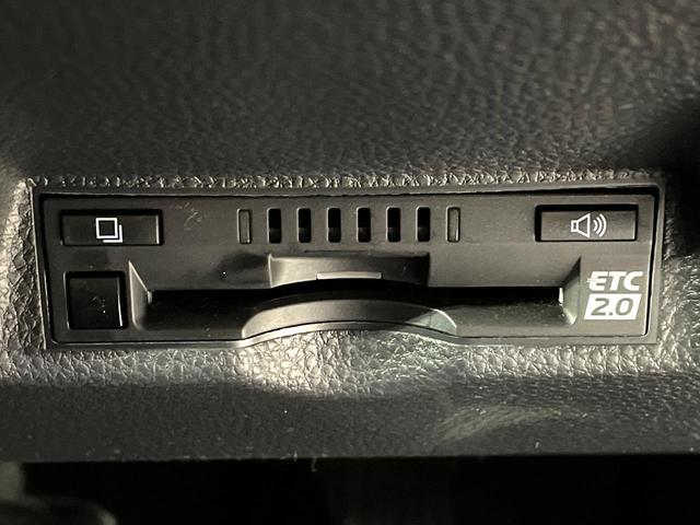 ヤリスクロス ハイブリッドＧ　禁煙車　純正８型ディスプレイオーディオ　全周囲カメラ　レーダークルーズ　セーフティセンス　ＬＥＤヘッド　シートヒーター　オートハイビーム　革巻きステアリング　純正１６インチアルミ　ＥＴＣ（24枚目）