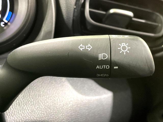 ヤリスクロス ハイブリッドＧ　禁煙車　純正８型ディスプレイオーディオ　全周囲カメラ　レーダークルーズ　セーフティセンス　ＬＥＤヘッド　シートヒーター　オートハイビーム　革巻きステアリング　純正１６インチアルミ　ＥＴＣ（32枚目）