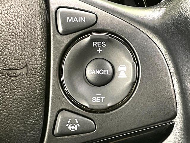 ヴェゼル ハイブリッドＲＳ・ホンダセンシング　禁煙車　純正８インチナビ　バックカメラ　アダプティブクルーズコントロール　シートヒーター　ＥＴＣ　ホンダセンシング　パドルシフト　Ｂｌｕｅｔｏｏｔｈ再生　ドライブレコーダー　ＬＥＤヘッドライト（5枚目）