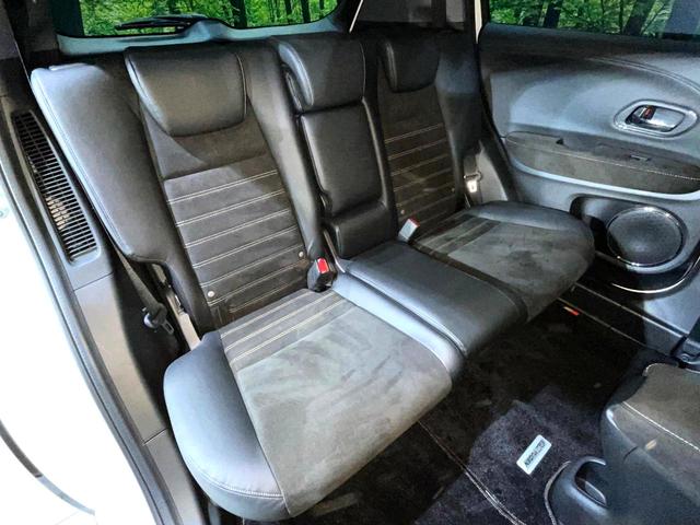 ヴェゼル ハイブリッドＲＳ・ホンダセンシング　禁煙車　純正８インチナビ　バックカメラ　アダプティブクルーズコントロール　シートヒーター　ＥＴＣ　ホンダセンシング　パドルシフト　Ｂｌｕｅｔｏｏｔｈ再生　ドライブレコーダー　ＬＥＤヘッドライト（9枚目）