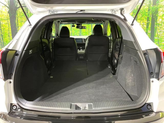 ヴェゼル ハイブリッドＲＳ・ホンダセンシング　禁煙車　純正８インチナビ　バックカメラ　アダプティブクルーズコントロール　シートヒーター　ＥＴＣ　ホンダセンシング　パドルシフト　Ｂｌｕｅｔｏｏｔｈ再生　ドライブレコーダー　ＬＥＤヘッドライト（10枚目）