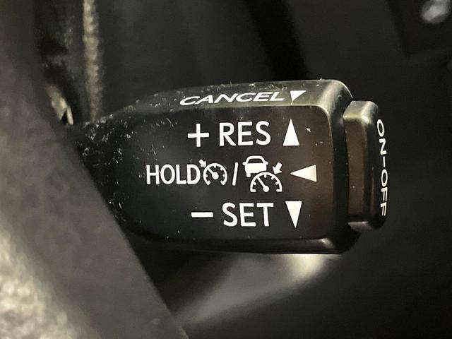 アルファード ２．５Ｓ　Ｃパッケージ　禁煙車　後期　サンルーフ　純正９型ナビ　バックカメラ　フリップダウン　レーダークルーズ　両側電動ドア　セーフティセンス　３眼ＬＥＤヘッド　シートベンチレーション　電動リアゲート（7枚目）