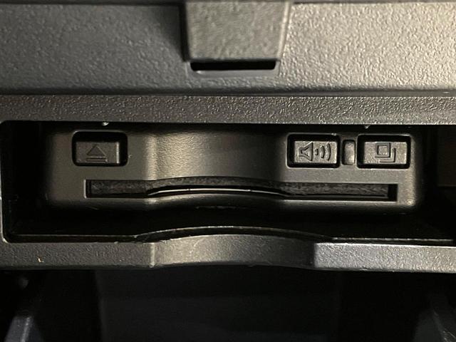 アルファード ２．５Ｓ　Ｃパッケージ　禁煙車　後期　サンルーフ　純正９型ナビ　バックカメラ　フリップダウン　レーダークルーズ　両側電動ドア　セーフティセンス　３眼ＬＥＤヘッド　シートベンチレーション　電動リアゲート（30枚目）