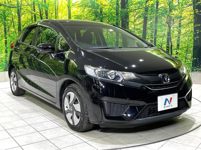 高透明度のガラス皮膜で撥水はもちろん、上質なツヤ・光沢を実現。紫外線や酸性雨から大切な愛車を保護し、色あせ・劣化を防止。「弾スプラッシュコート」、「弾プリミッサコート」からお選びいただけます。