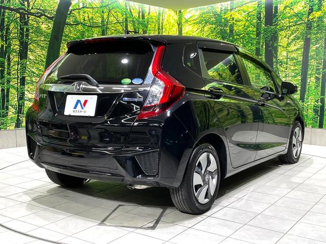 ☆全国のネクステージからお取り寄せが可能※！遠方の店舗に展示してあるクルマが気になる場合も、最寄りの店舗でご覧いただくことが可能です！是非私たちに要望をお聞かせください！※別途費用