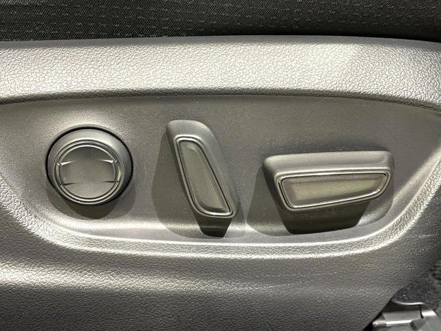 プリウス A 禁煙車 純正ナビ バックカメラ ヘッドアップディスプレイ ブラインドスポットモニター レーダークルーズ パワーシート LEDヘッド オートライト オートエアコン スマートキー パークアシスト ドラレコ(40枚目)