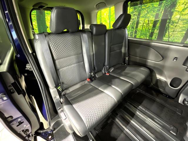 セレナ ハイウェイスターV 禁煙車 セーフティパックA 寒冷地仕様 純正10型ナビ 全周囲カメラ フリップダウン プロパイロット ハンズフリー両側電動ドア デジタルミラー シートヒーター 防水シート(9枚目)