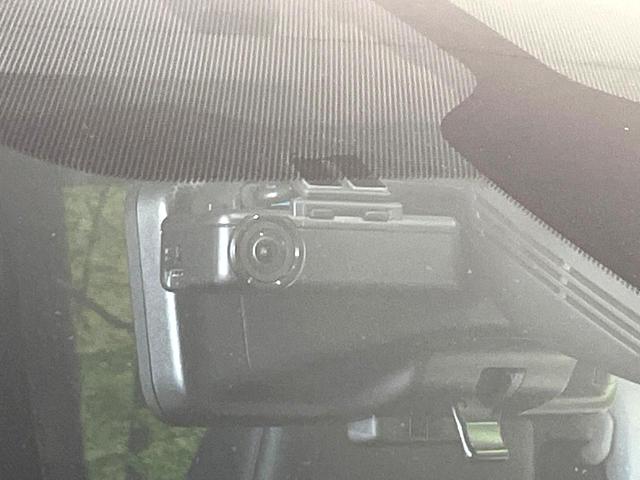 セレナ ハイウェイスターV 禁煙車 セーフティパックA 寒冷地仕様 純正10型ナビ 全周囲カメラ フリップダウン プロパイロット ハンズフリー両側電動ドア デジタルミラー シートヒーター 防水シート(31枚目)