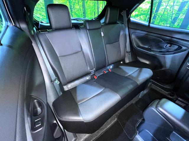 ヤリスクロス Ｚ　禁煙車　純正８型ナビ　バックカメラ　レーダークルーズ　セーフティセンス　　ＬＥＤヘッド　コーナーセンサー　シートヒーター　パワーシート　純正１８インチアルミ（9枚目）
