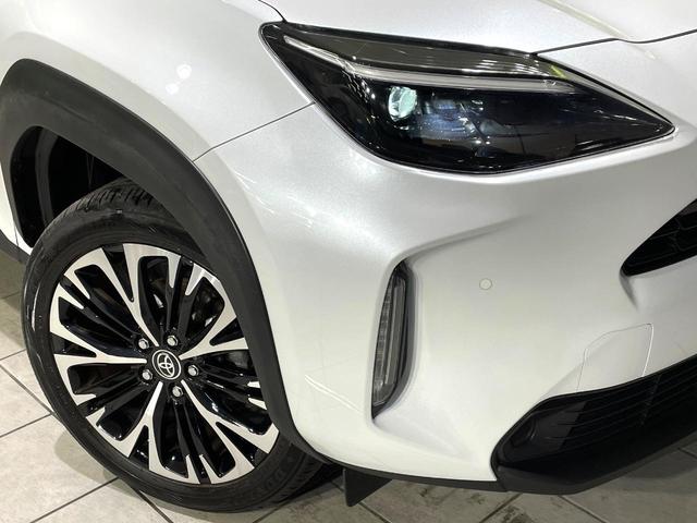 ヤリスクロス Ｚ　禁煙車　純正８型ナビ　バックカメラ　レーダークルーズ　セーフティセンス　　ＬＥＤヘッド　コーナーセンサー　シートヒーター　パワーシート　純正１８インチアルミ（12枚目）