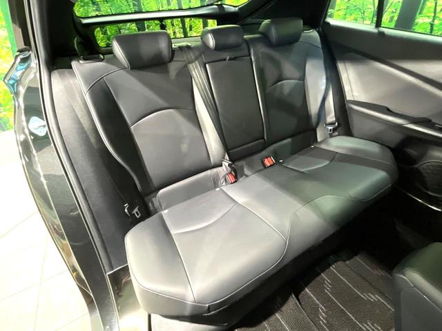 プリウス Ｓツーリングセレクション・ブラックエディション　禁煙車　純正８インチナビ　バックカメラ　レーダークルーズコントロール　セーフティセンス　シートヒーター　ＬＥＤヘッドライト　ＥＴＣ　ドライブレコーダー　１００Ｖ電源　クリアランスソナー（9枚目）
