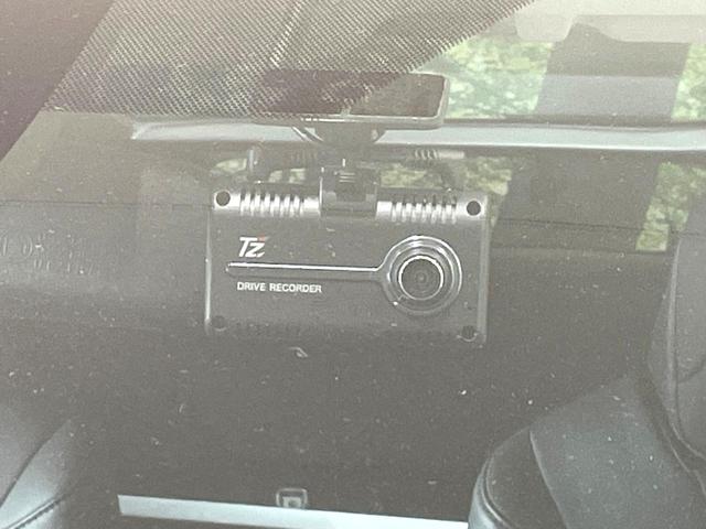 プリウス Ｓツーリングセレクション・ブラックエディション　禁煙車　純正８インチナビ　バックカメラ　レーダークルーズコントロール　セーフティセンス　シートヒーター　ＬＥＤヘッドライト　ＥＴＣ　ドライブレコーダー　１００Ｖ電源　クリアランスソナー（29枚目）