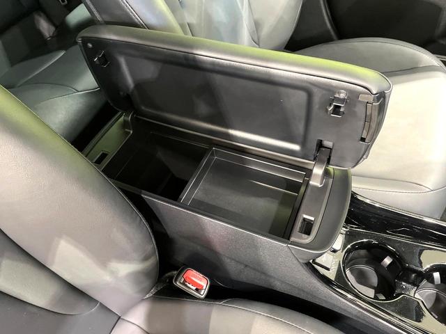 プリウス Ｓツーリングセレクション・ブラックエディション　禁煙車　純正８インチナビ　バックカメラ　レーダークルーズコントロール　セーフティセンス　シートヒーター　ＬＥＤヘッドライト　ＥＴＣ　ドライブレコーダー　１００Ｖ電源　クリアランスソナー（38枚目）