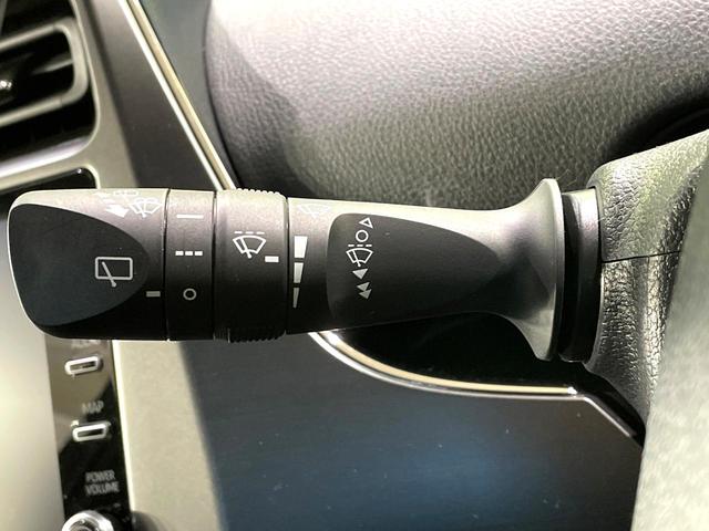 プリウス Ｓツーリングセレクション・ブラックエディション　禁煙車　純正８インチナビ　バックカメラ　レーダークルーズコントロール　セーフティセンス　シートヒーター　ＬＥＤヘッドライト　ＥＴＣ　ドライブレコーダー　１００Ｖ電源　クリアランスソナー（48枚目）