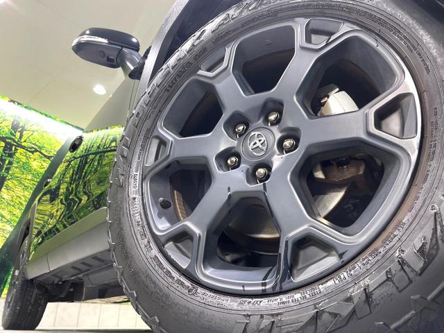 ＲＡＶ４ アドベンチャー　オフロードパッケージ　禁煙車　４ＷＤ　ナビ付ディスプレイオーディオ　全方位カメラ　シートヒーター／ベンチレーション　デジタルインナーミラー　ブラインドスポットモニター　パワーバックドア　レーダークルーズ（13枚目）