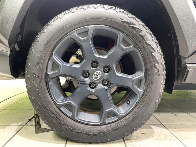ＲＡＶ４ アドベンチャー　オフロードパッケージ　禁煙車　４ＷＤ　ナビ付ディスプレイオーディオ　全方位カメラ　シートヒーター／ベンチレーション　デジタルインナーミラー　ブラインドスポットモニター　パワーバックドア　レーダークルーズ（26枚目）