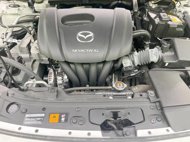 MAZDA3ファストバック 15Sツーリング 純正SDナビ 全周囲カメラ 衝突被害軽減システム レーダークルーズ 禁煙車 コーナーセンサー スマートキー LEDヘッド ビルトインETC オートハイビーム 車線逸脱警報 オートライト(18枚目)