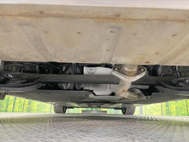 MAZDA3ファストバック 15Sツーリング 純正SDナビ 全周囲カメラ 衝突被害軽減システム レーダークルーズ 禁煙車 コーナーセンサー スマートキー LEDヘッド ビルトインETC オートハイビーム 車線逸脱警報 オートライト(19枚目)