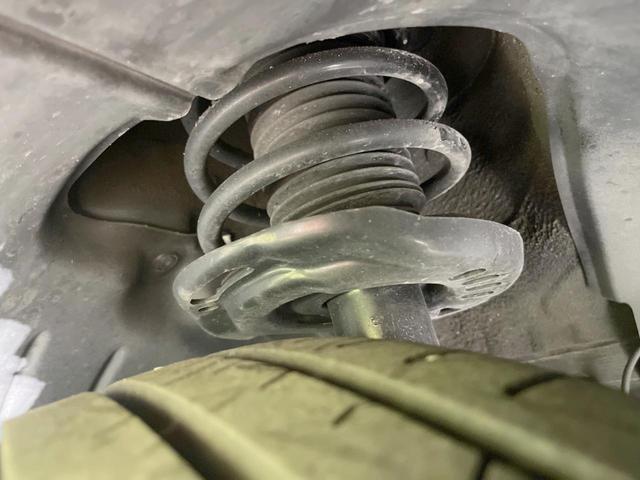 MAZDA3ファストバック 15Sツーリング 純正SDナビ 全周囲カメラ 衝突被害軽減システム レーダークルーズ 禁煙車 コーナーセンサー スマートキー LEDヘッド ビルトインETC オートハイビーム 車線逸脱警報 オートライト(21枚目)