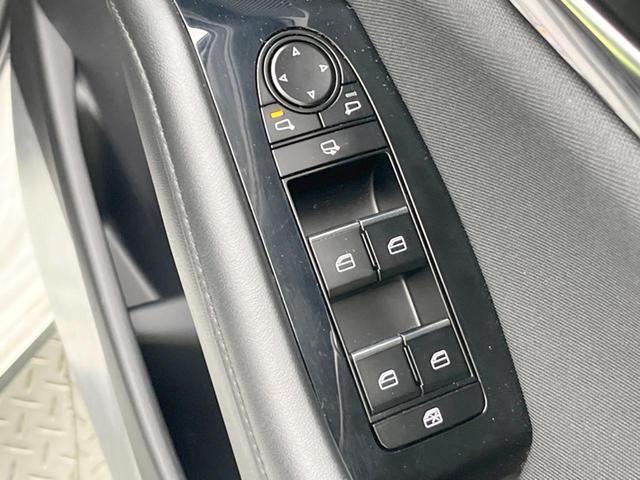 MAZDA3ファストバック 15Sツーリング 純正SDナビ 全周囲カメラ 衝突被害軽減システム レーダークルーズ 禁煙車 コーナーセンサー スマートキー LEDヘッド ビルトインETC オートハイビーム 車線逸脱警報 オートライト(46枚目)