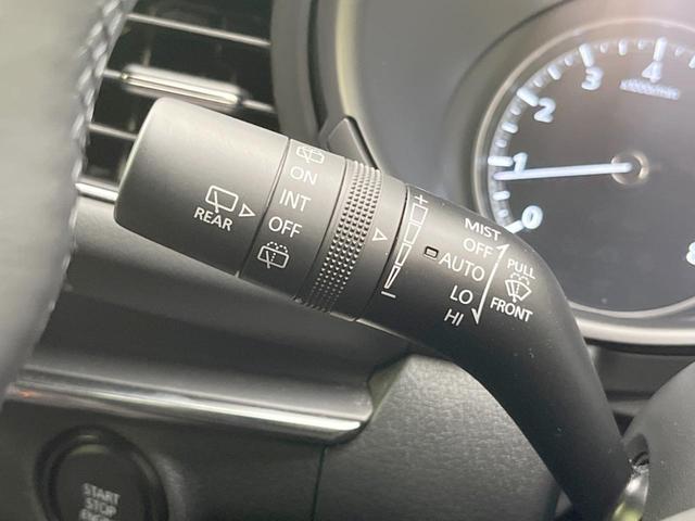 MAZDA3ファストバック 15Sツーリング 純正SDナビ 全周囲カメラ 衝突被害軽減システム レーダークルーズ 禁煙車 コーナーセンサー スマートキー LEDヘッド ビルトインETC オートハイビーム 車線逸脱警報 オートライト(51枚目)