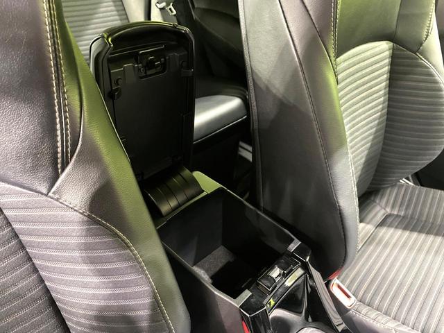 カローラツーリング ハイブリッド ダブルバイビー 禁煙車 純正9インチナビ バックカメラ レーダークルーズコントロール セーフティセンス ETC ハーフレザーシート LEDヘッドライト ドライブレコーダー スマートキー Bluetooth再生(34枚目)