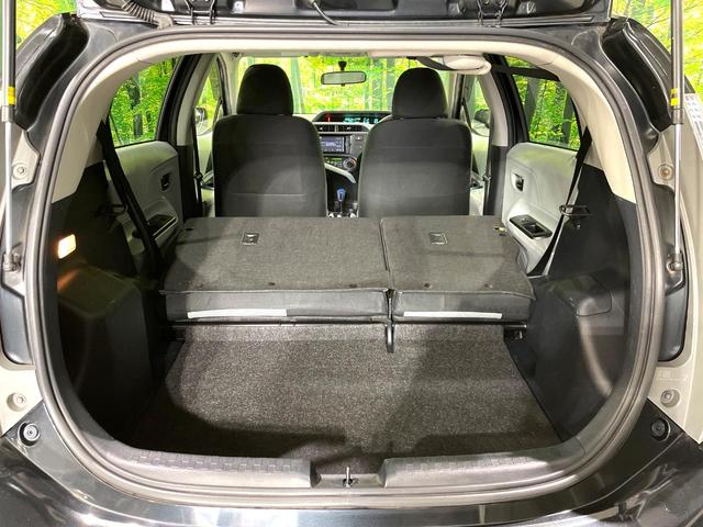 アクア S 禁煙車 純正ナビ バックカメラ ETC スマートキー オートエアコン オートライト HIDヘッドライト ヘッドライトレベライザー 電動格納ミラー ステアリングスイッチ Bluetooth再生(10枚目)