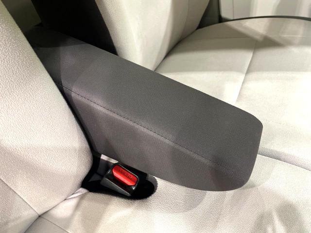 デイズ B 禁煙車 インテリジェントエマージェンシーブレーキ スマートキー アイドリングストップ オートライト ヘッドライトレベライザー 電動格納ミラー ステアリングスイッチ アームレスト(7枚目)