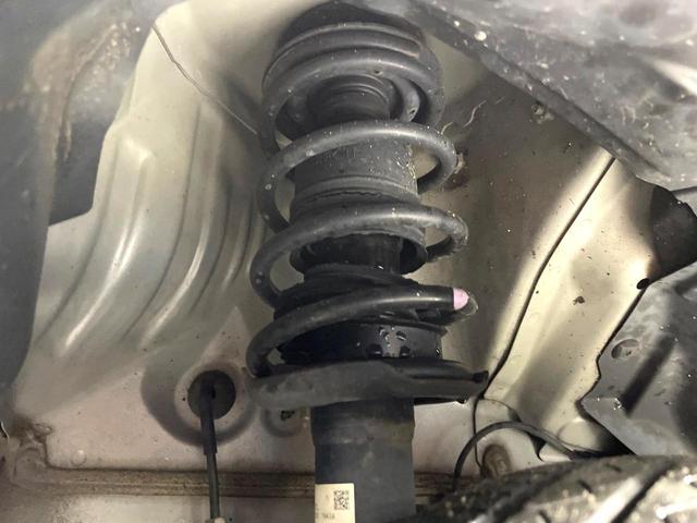 デイズ B 禁煙車 インテリジェントエマージェンシーブレーキ スマートキー アイドリングストップ オートライト ヘッドライトレベライザー 電動格納ミラー ステアリングスイッチ アームレスト(20枚目)