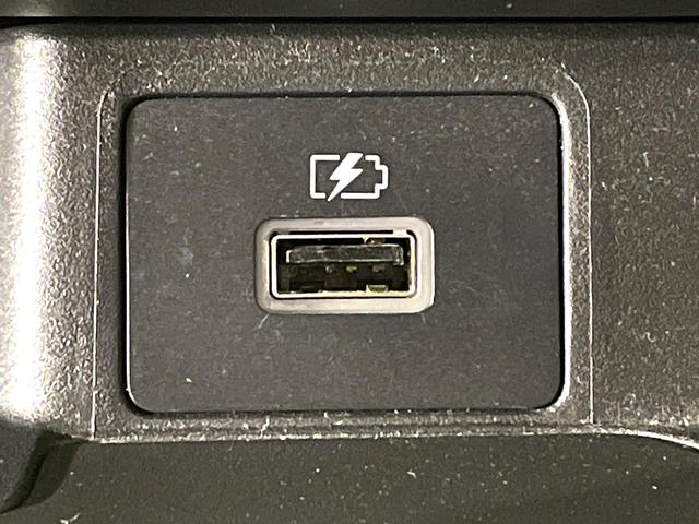 デイズ B 禁煙車 インテリジェントエマージェンシーブレーキ スマートキー アイドリングストップ オートライト ヘッドライトレベライザー 電動格納ミラー ステアリングスイッチ アームレスト(36枚目)