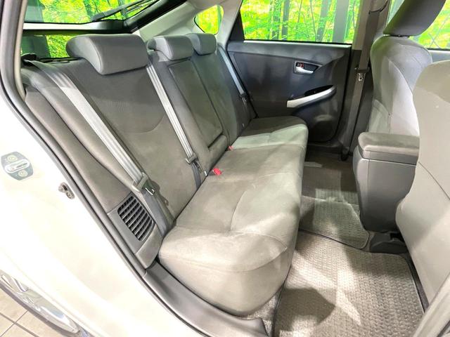 プリウス S 禁煙車 ディスプレイオーディオ バックカメラ スマートキー ドライブレコーダー オートライト 電動格納ミラー Bluetooth 純正15インチアルミホイール オートエアコン(9枚目)