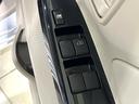 J 禁煙車 純正ナビ ETC Blutooth再生 電動格納ミラー フルセグTV エアコン ダイヤル式レベライザー 盗難防止装置 プライバシーガラス CD/DVD再生(37枚目)