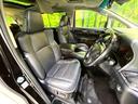 アルファード ２．５Ｓ　Ｃパッケージ　禁煙車　後期　サンルーフ　純正９型ナビ　バックカメラ　フリップダウン　レーダークルーズ　両側電動ドア　セーフティセンス　３眼ＬＥＤヘッド　シートベンチレーション　電動リアゲート（8枚目）