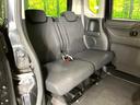 後部座席も気になるようなキズ・汚れやへたり等、大きなダメージはなく、良好な状態です。