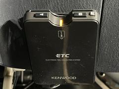 【ＥＴＣ】高速道路の料金所をストレスなく通過！話題のスポットやサービスエリアに多い「スマートIntercooler」利用時は必須のアイテムです。当店でセットアップを実施、ご納車当日からすぐにご利用いただけます！ 5