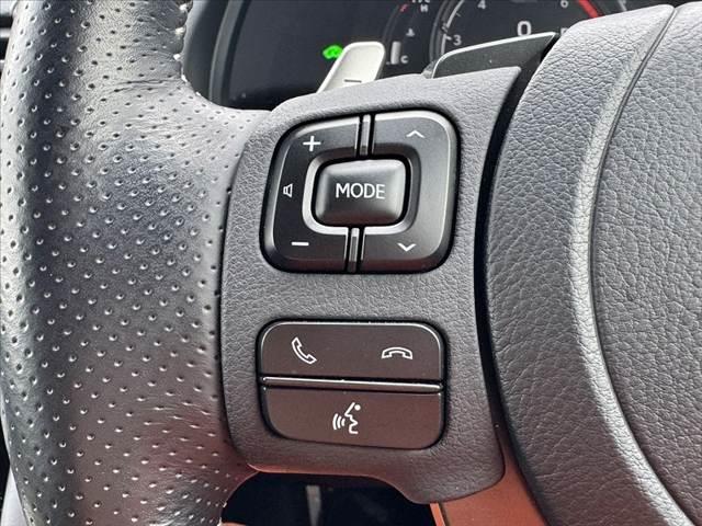 ＩＳ ＩＳ３００ｈ　Ｆスポーツ　後期　ムーンルーフ　３眼ＬＥＤヘッド　オレンジキャリパー　パノラミックビューＭ　１０．３インチナビ　フルセグ　シートヒーター　ステアヒーター　Ａライト　Ａハイビーム　ステリモ　ＡＣＣ　パワーシート（24枚目）