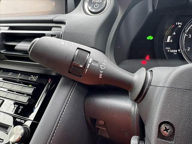 ＩＳ ＩＳ３００ｈ　Ｆスポーツ　後期　ムーンルーフ　３眼ＬＥＤヘッド　オレンジキャリパー　パノラミックビューＭ　１０．３インチナビ　フルセグ　シートヒーター　ステアヒーター　Ａライト　Ａハイビーム　ステリモ　ＡＣＣ　パワーシート（31枚目）