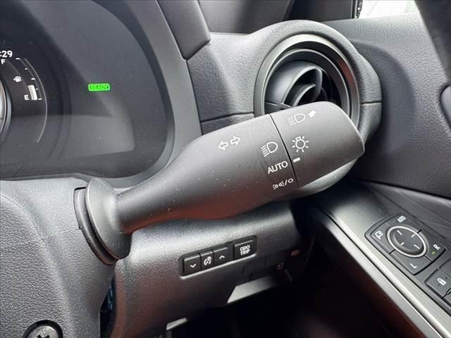 ＩＳ ＩＳ３００ｈ　Ｆスポーツ　後期　ムーンルーフ　３眼ＬＥＤヘッド　オレンジキャリパー　パノラミックビューＭ　１０．３インチナビ　フルセグ　シートヒーター　ステアヒーター　Ａライト　Ａハイビーム　ステリモ　ＡＣＣ　パワーシート（32枚目）