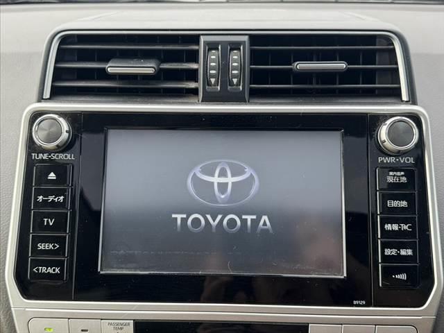 ランドクルーザープラド ＴＸ　Ｌパッケージ　後期　Ｔコネクトナビ　全周囲モニター　ムーンルーフ　エアロパーツ　セーフティセンス　ＡＣＣ　レザーシート　ベンチレーション　ＬＥＤヘッド　Ａライト　革巻きステア　Ｐシート　スマートキー（3枚目）