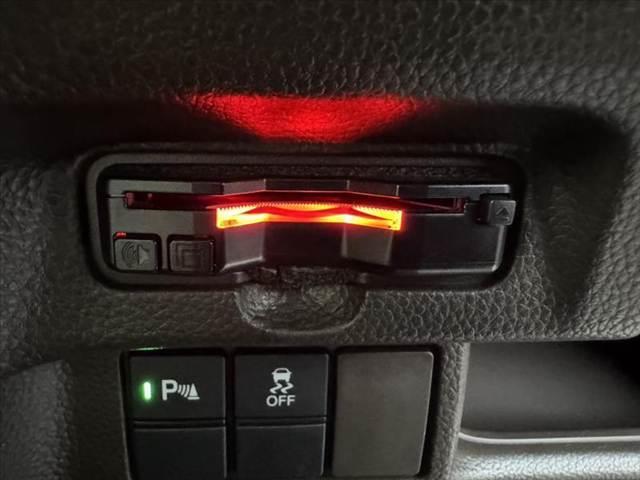 Ｎ－ＢＯＸ 　後期　ホンダセンシング　ＡＣＣ　誤発進抑制　Ａハイビーム　ＬＥＤヘッド　Ａライト　ナビ　Ｂカメラ　ＢＴ　ステリモ　電スラ　スマートキー　シートヒーター　Ｒサンシェード　アームレスト　シートリフター（5枚目）