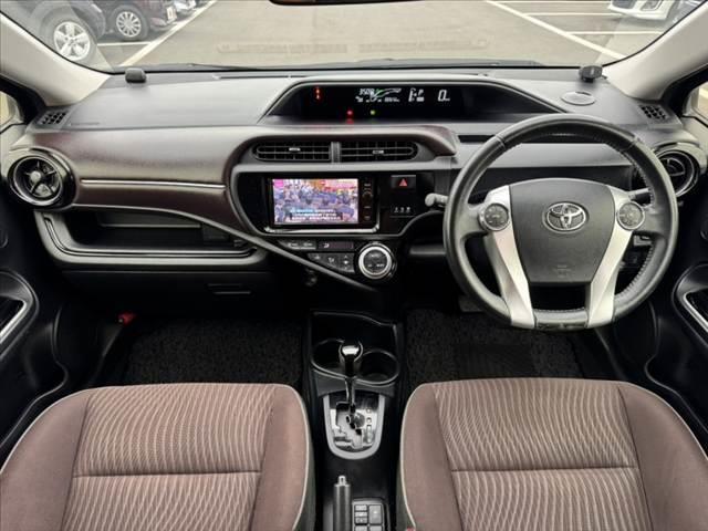 アクア G 中期 セーフティセンスC クルコン シートヒーター ナノイー 純ナビ CD/DVD BT Bカメ ETC コーナーセンサー LEDヘッド/フォグ Aハイビーム スマートキー 横滑り マットバイザー(2枚目)