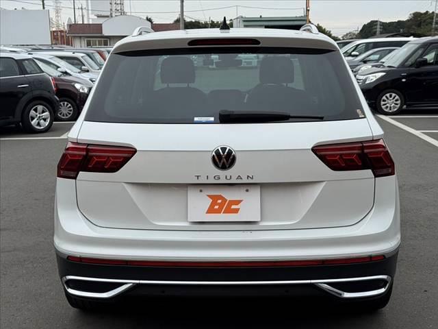 VOLKSWAGEN TIGUAN TSI ELEGANCE