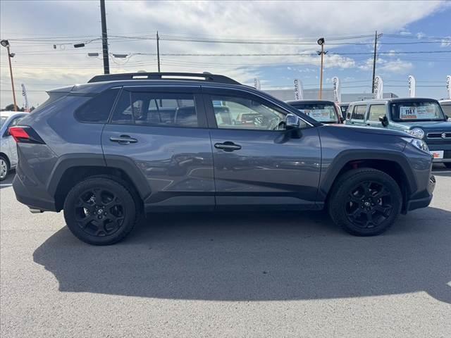 RAV4 アドベンチャー オフロードパッケージ 4WD ステアヒーター ベンチレーション 9インチDA フルセグ Bカメラ BT セーフティセンス クリアランスソナー ステリモ ACC ETC BSM スマートキー 革巻きステア Aハイビーム(12枚目)