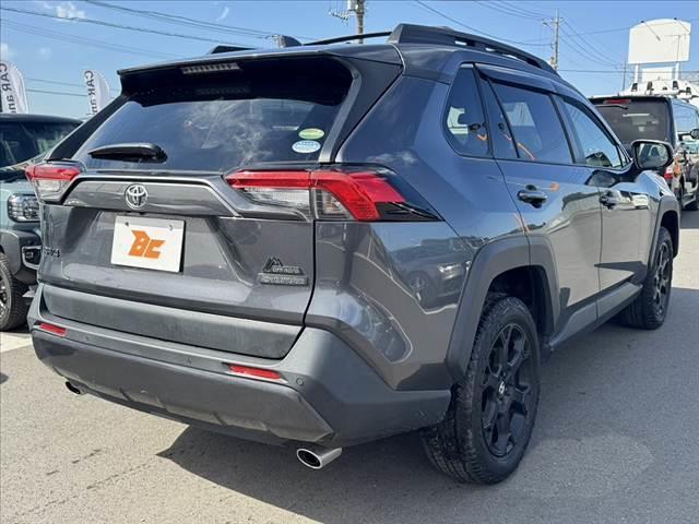 RAV4 アドベンチャー オフロードパッケージ 4WD ステアヒーター ベンチレーション 9インチDA フルセグ Bカメラ BT セーフティセンス クリアランスソナー ステリモ ACC ETC BSM スマートキー 革巻きステア Aハイビーム(15枚目)