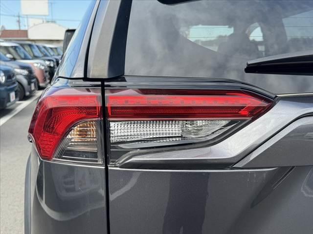 RAV4 アドベンチャー オフロードパッケージ 4WD ステアヒーター ベンチレーション 9インチDA フルセグ Bカメラ BT セーフティセンス クリアランスソナー ステリモ ACC ETC BSM スマートキー 革巻きステア Aハイビーム(35枚目)