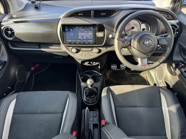 ヴィッツ GRスポーツ GR★後期★5MT★ガナドールマフラー★LSD(2枚目)