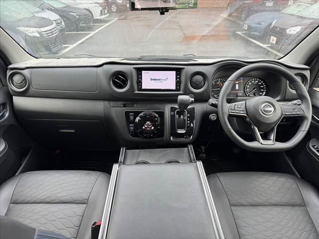 キャラバン ロングオーテック 禁煙 4WD エアロPKG エマブレ 純ナビ フルセグ アラビュー BT インテリキー ステリモ 合皮シート シートヒーター LEDヘッド Aライト インテリジェントRミラー ETC 外18インチAW(2枚目)