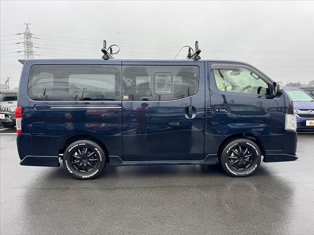 キャラバン ロングオーテック 禁煙 4WD エアロPKG エマブレ 純ナビ フルセグ アラビュー BT インテリキー ステリモ 合皮シート シートヒーター LEDヘッド Aライト インテリジェントRミラー ETC 外18インチAW(12枚目)