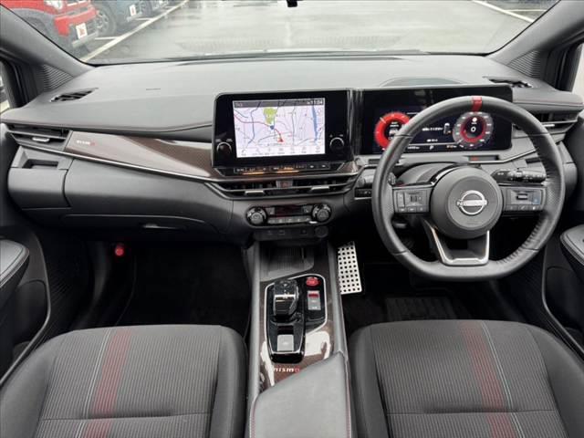 オーラ ニスモ ネクトナビシステム 2トーン 9インチディスプレイ プロパイロット アラビュー インテリジェントRミラー フルセグ BT LEDヘッド Aライト シートヒーター ステアヒーター 純正17AW(2枚目)