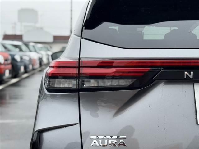 オーラ ニスモ ネクトナビシステム 2トーン 9インチディスプレイ プロパイロット アラビュー インテリジェントRミラー フルセグ BT LEDヘッド Aライト シートヒーター ステアヒーター 純正17AW(35枚目)